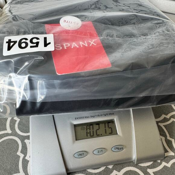 Spanx Pants Flare Black Hi-Rise Women’s Small Pull On Minimalist Shapewear - Picture 12 of 12